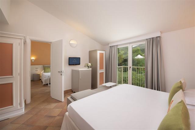 Chia Laguna_Hotel Village_Classic No Balcony2_Connecting Room.j
