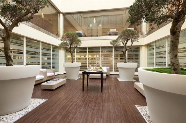 spa-herbal-tea-lounge.jpg