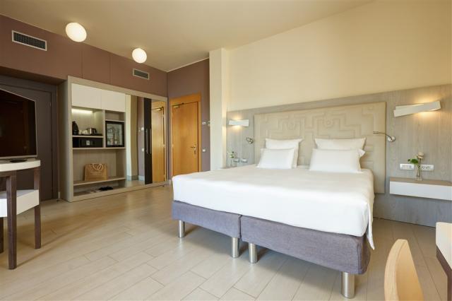 standard-room (3).jpg