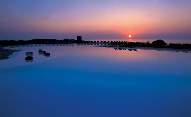 TORRERUJA_20_Torre_piscina_tramontoRGB.jpg