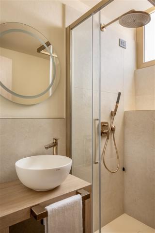 GBB_8304_Dimora Family Apartment Bathroom.JPG