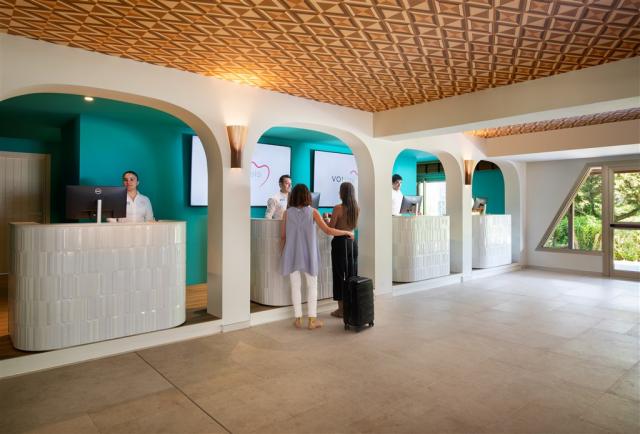 Tanka 300dpi-3 Reception principale.jpg