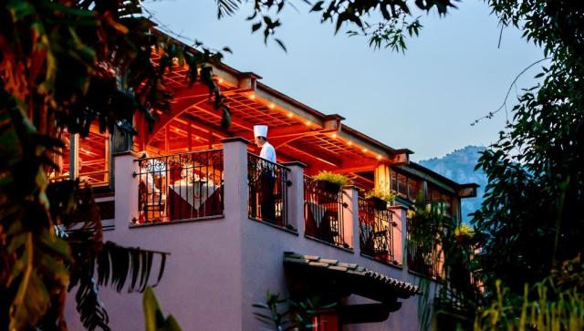 FVR_Belvedere_restaurant1.jpg