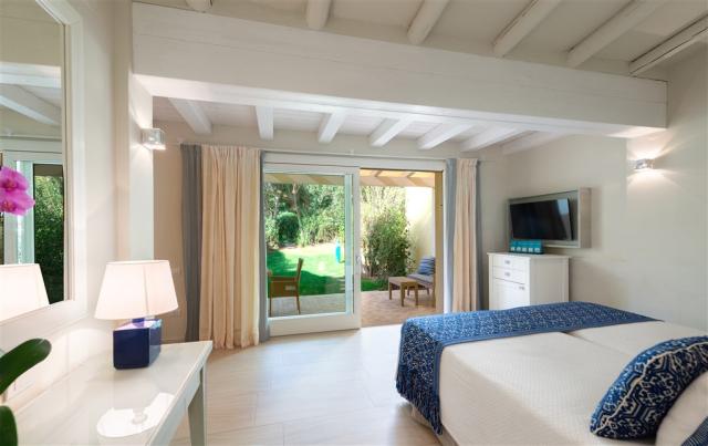 Deluxe Bungalow_bouganville_w.jpg