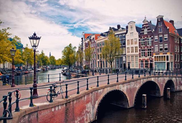 Letecký zájazd do Amsterdamu a výstava kvetín v Keukenhofe