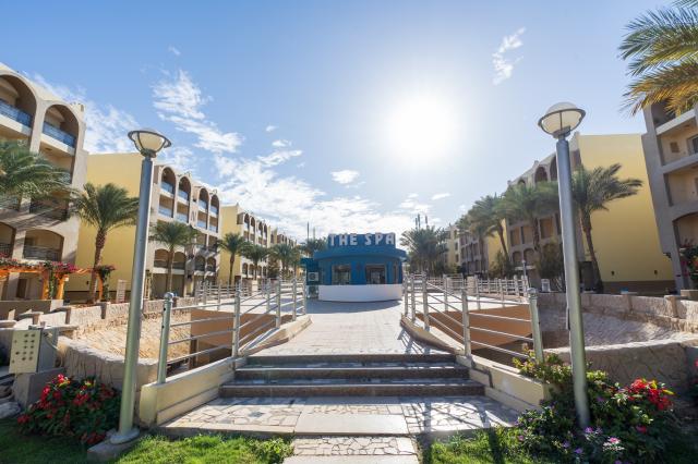 El Karma Aqua Beach Resort