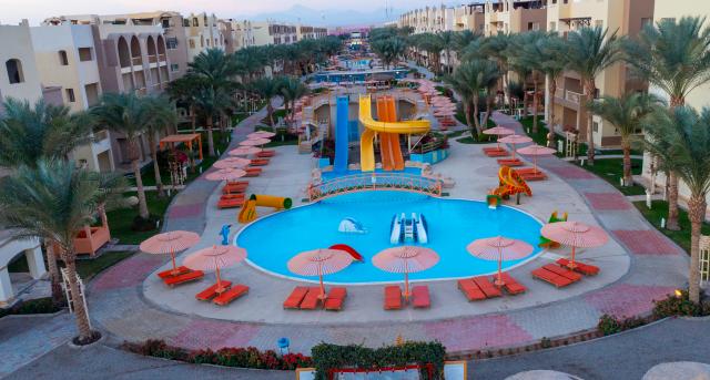 El Karma Aqua Beach Resort