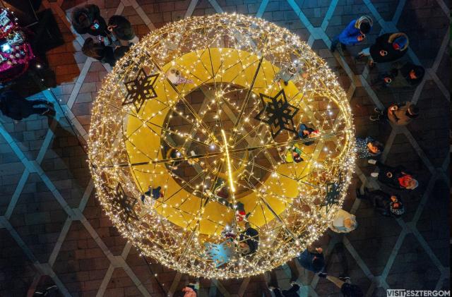 Advent v Ostrihome s korčuľovaním