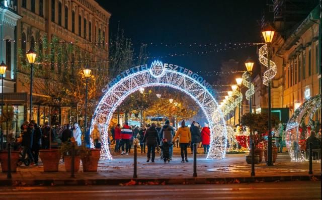 Advent v Ostrihome s korčuľovaním