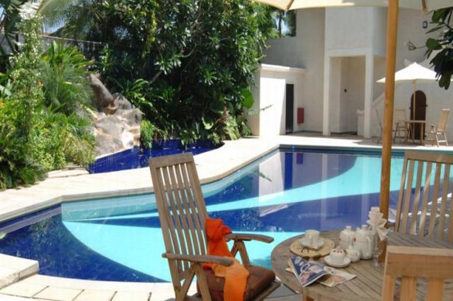 Hibiscus Beach Resort