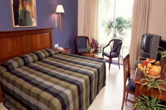 Hibiscus Beach Resort