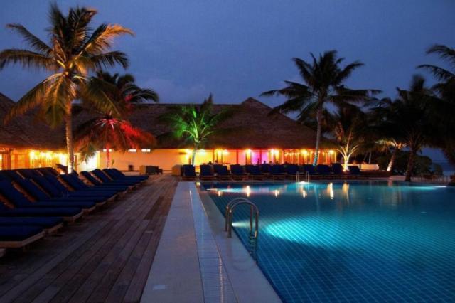 Vilamendhoo Island Resort