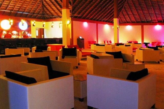 Vilamendhoo Island Resort