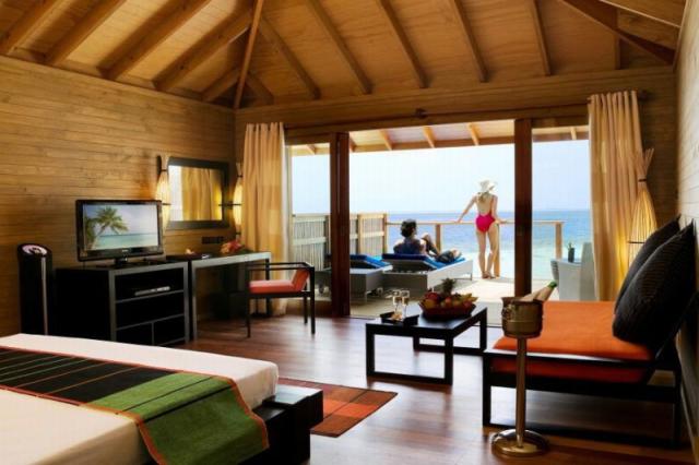 Vilamendhoo Island Resort