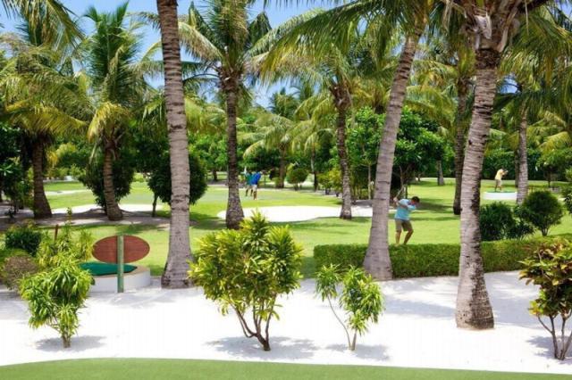 Kuredu Island Resort