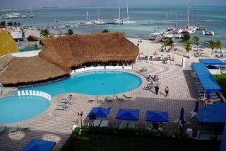 Aquamarina Beach Cancun
