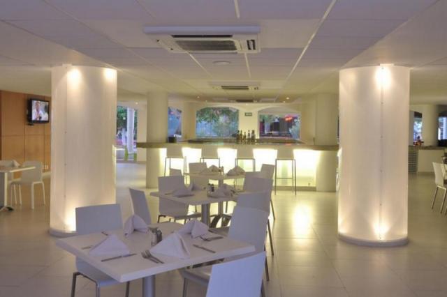 RESTAURACE