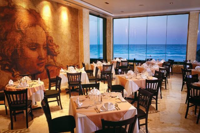 RESTAURACE