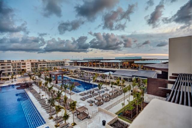 Royalton Riviera Cancún Resort & Spa