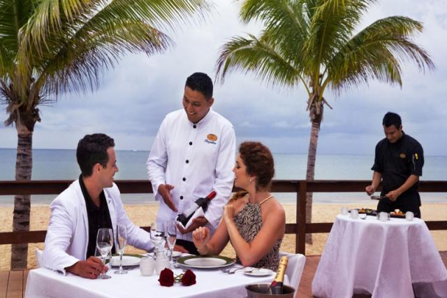 Royalton Riviera Cancún Resort & Spa