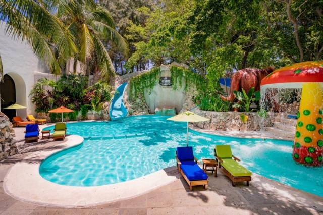 Oasis Palm Grand
