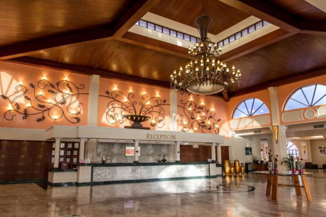 Sandos Playacar Beach Resort