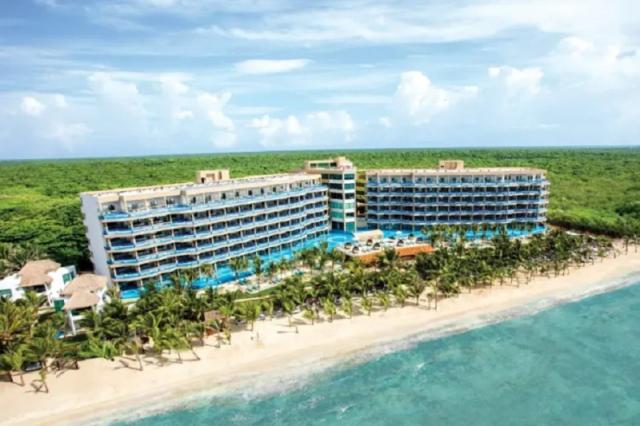 El Dorado Seaside Suites