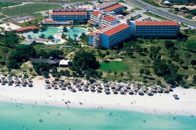Hotel Arenas Blancas