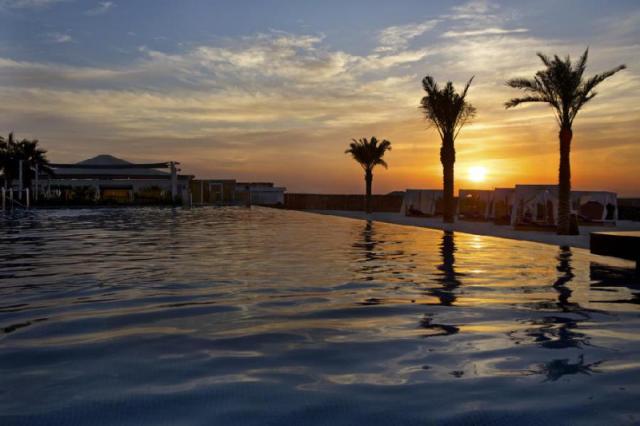 DoubleTree by Hilton Dubai Jumeirah Beach
