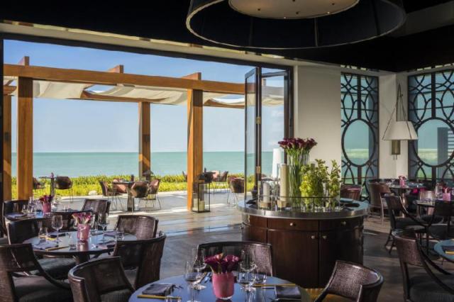 Four Seasons Resort Dubai At Jumeirah Beach