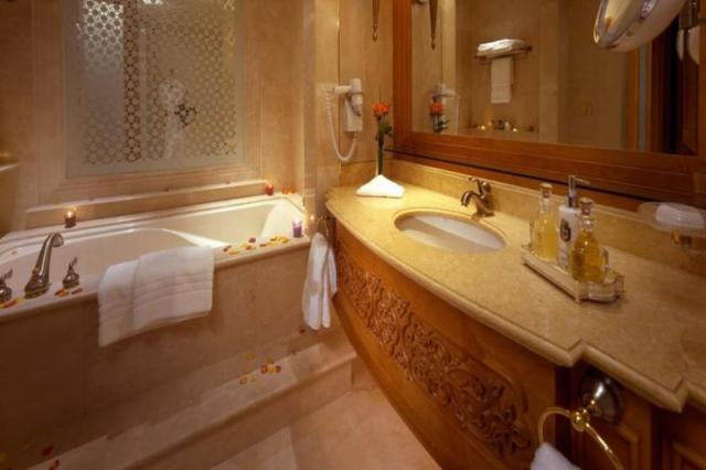 Emirates Palace, Mandarin Oriental