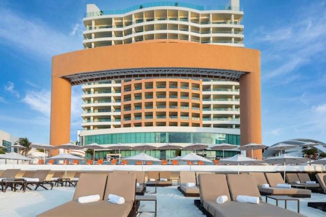 Beach Palace Wyndham Grand Resort