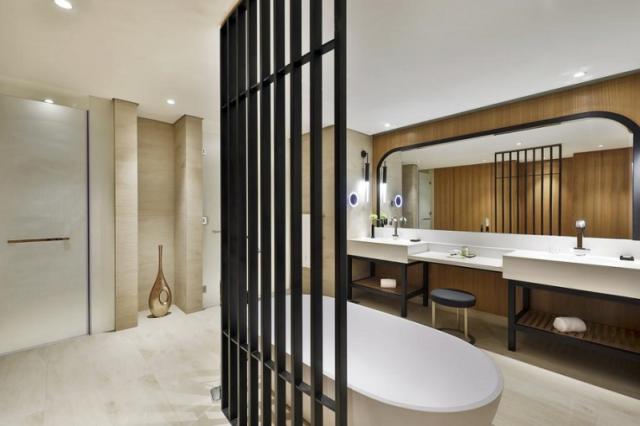 Double Tree by Hilton Dubai Business Bay