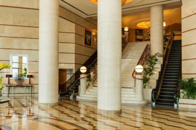 Sheraton Dubai Creek Hotel & Towers