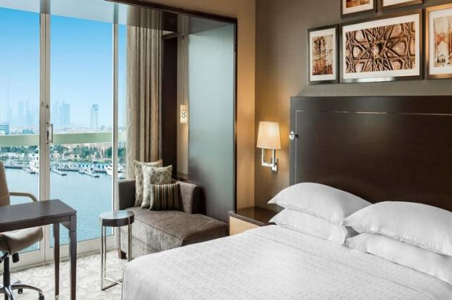Sheraton Dubai Creek Hotel & Towers