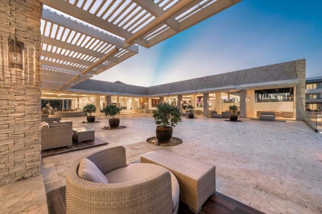Chic By Royalton Resort