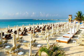 El Tukan Beach Club