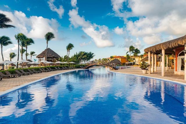 Ocean Maya Royale
