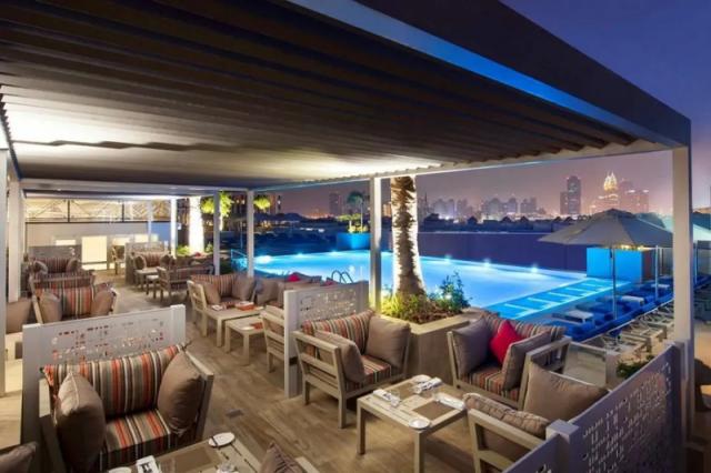 Grand Cosmopolitan