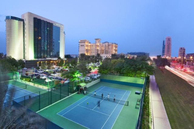 Le Meridien Mina Seyahi Beach Resort & Marina