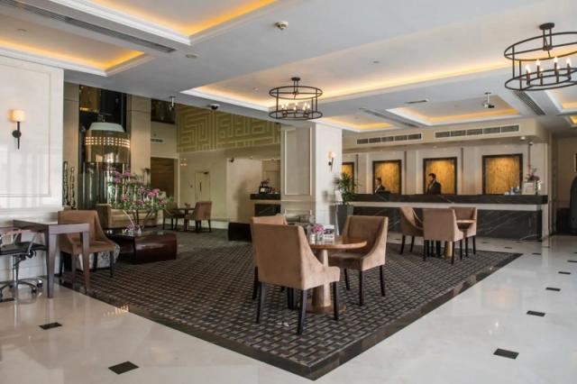 Elite Byblos Hotel 5* (Strava Dle Programu) + The Cove Rotana Resort 5*(Strava Dle Programu)