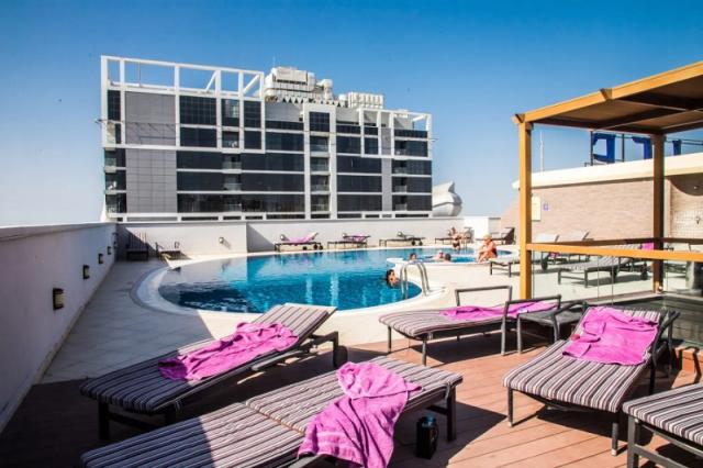 Elite Byblos Hotel 5* (Strava Dle Programu) + The Cove Rotana Resort 5*(Strava Dle Programu)