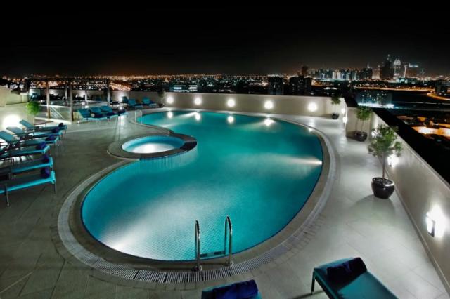 Elite Byblos Hotel 5* (Strava Dle Programu) + The Cove Rotana Resort 5*(Strava Dle Programu)