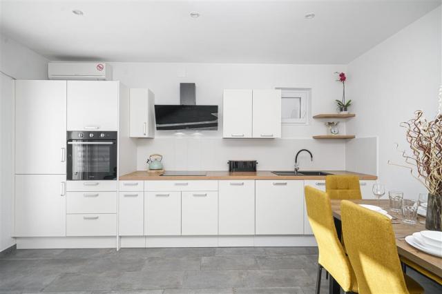 Apartmán 4+1 - prízemie