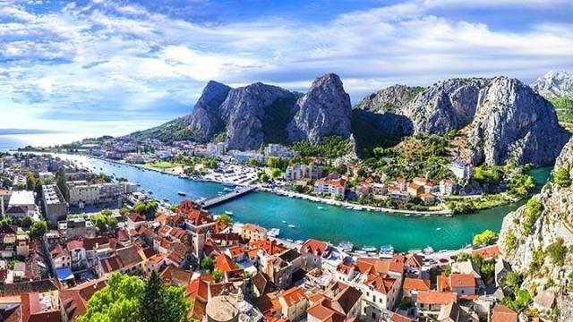 Omiš a blizke okolie kempu