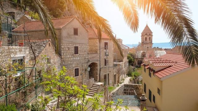 Omiš a blizke okolie kempu