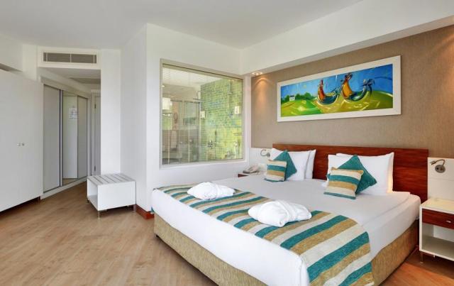 Crystal Flora Beach Resort