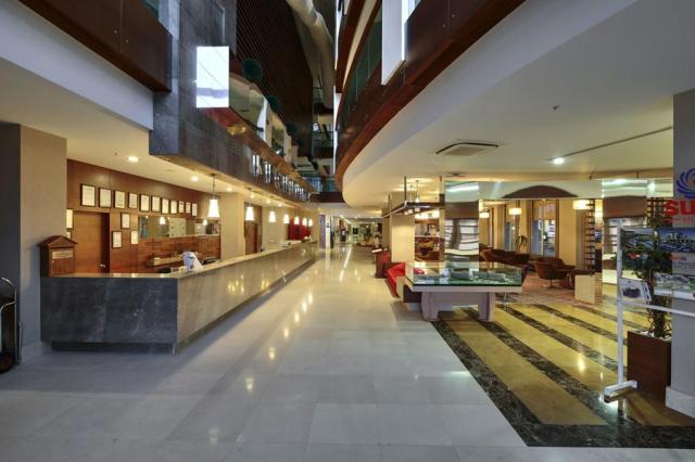 Crystal Flora Beach Resort