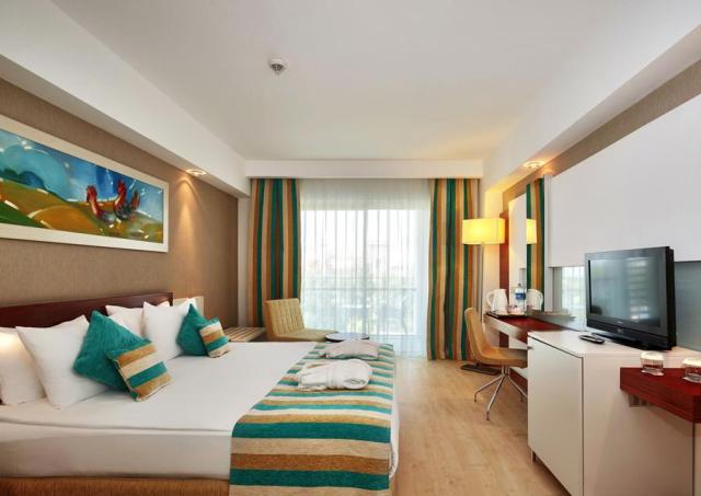 Crystal Flora Beach Resort