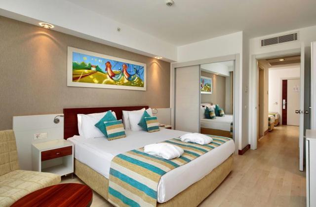 Crystal Flora Beach Resort